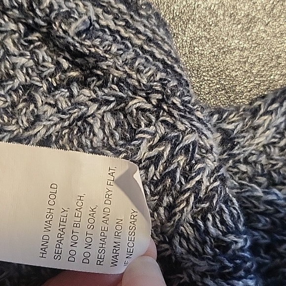 Eight Eight Eight Blue and Gray Marbled Turtleneck Sweater- Size S - Picture 7 of 7